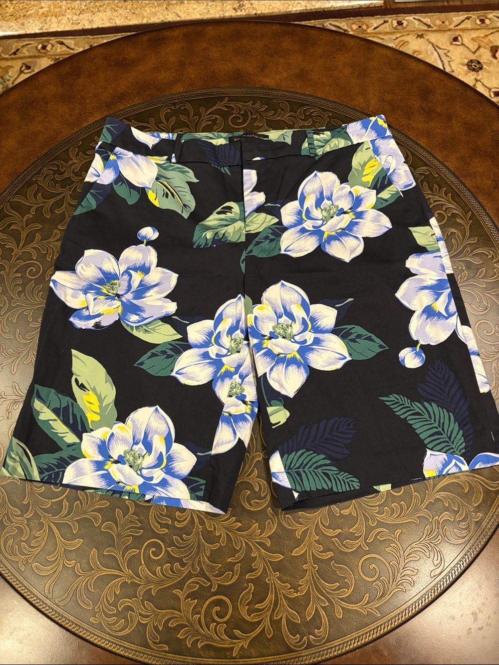 Banana Republic Black Floral Shorts - Size 6